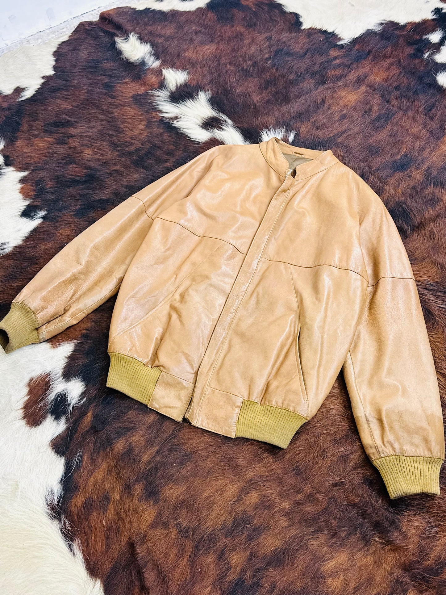 🧥 Giacca vintage in pelle color miele chiaro – Bomber anni ’80