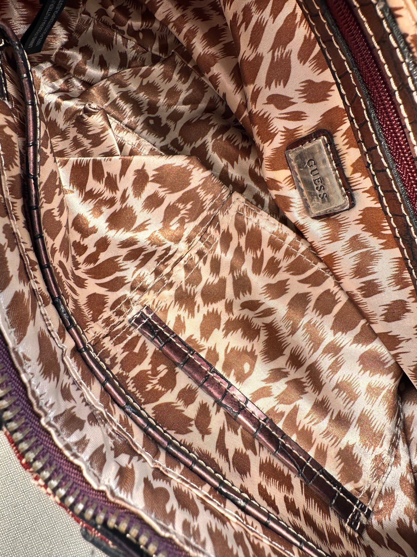 GUESS - Pochette 🌸
