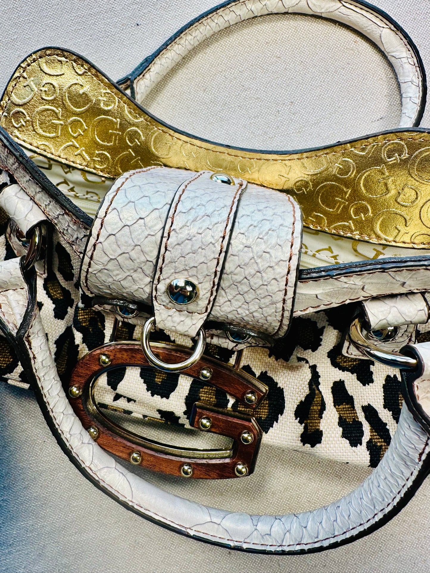 GUESS - Pochette Animalier 🐆