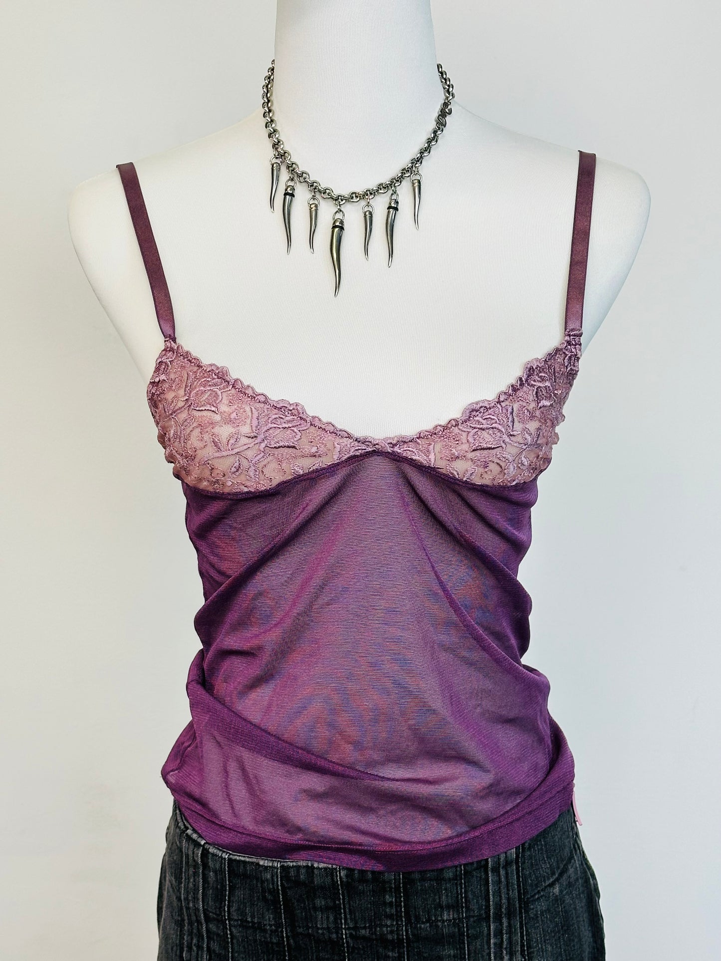Y2k tank micromesh top, Top Vintage in Micromesh Viola con Dettagli in Pizzo Rosa Malva