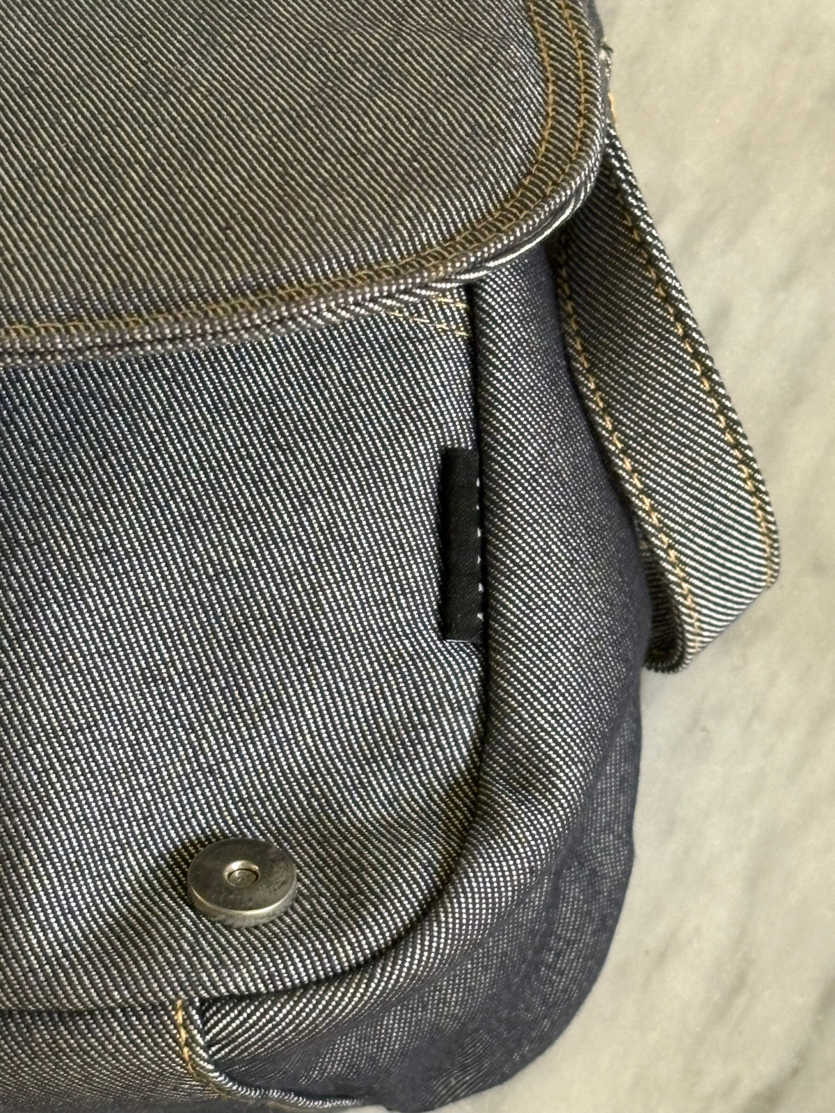SISLEY - Vintage Y2K Denim Baguette Bag – 2000s Shoulder Bag