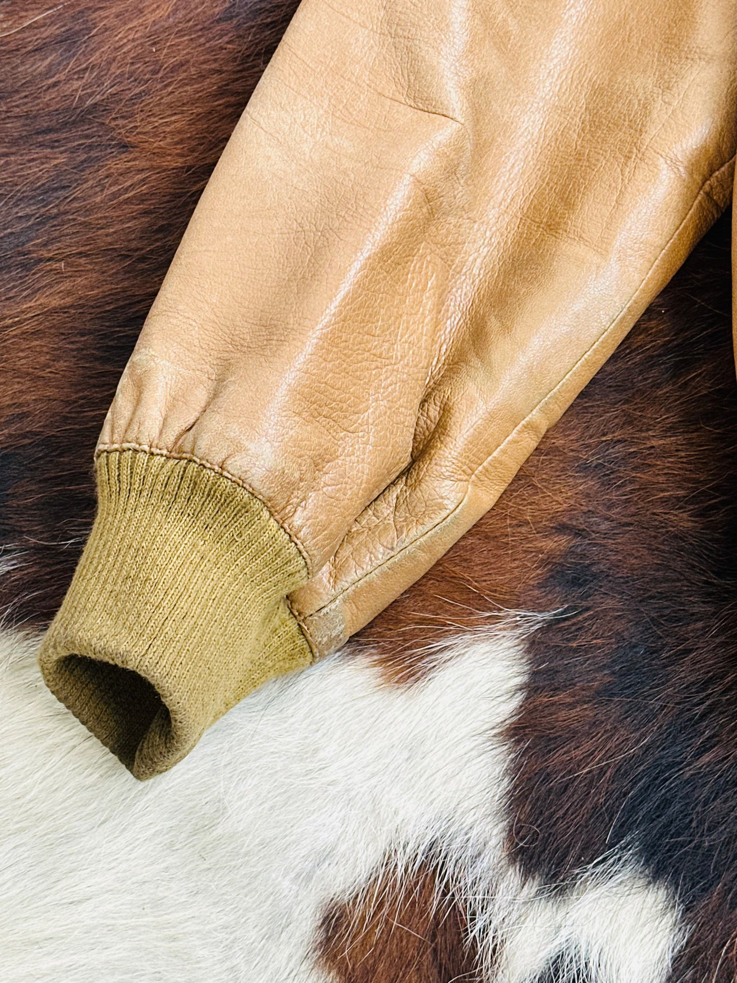 🧥 Giacca vintage in pelle color miele chiaro – Bomber anni ’80