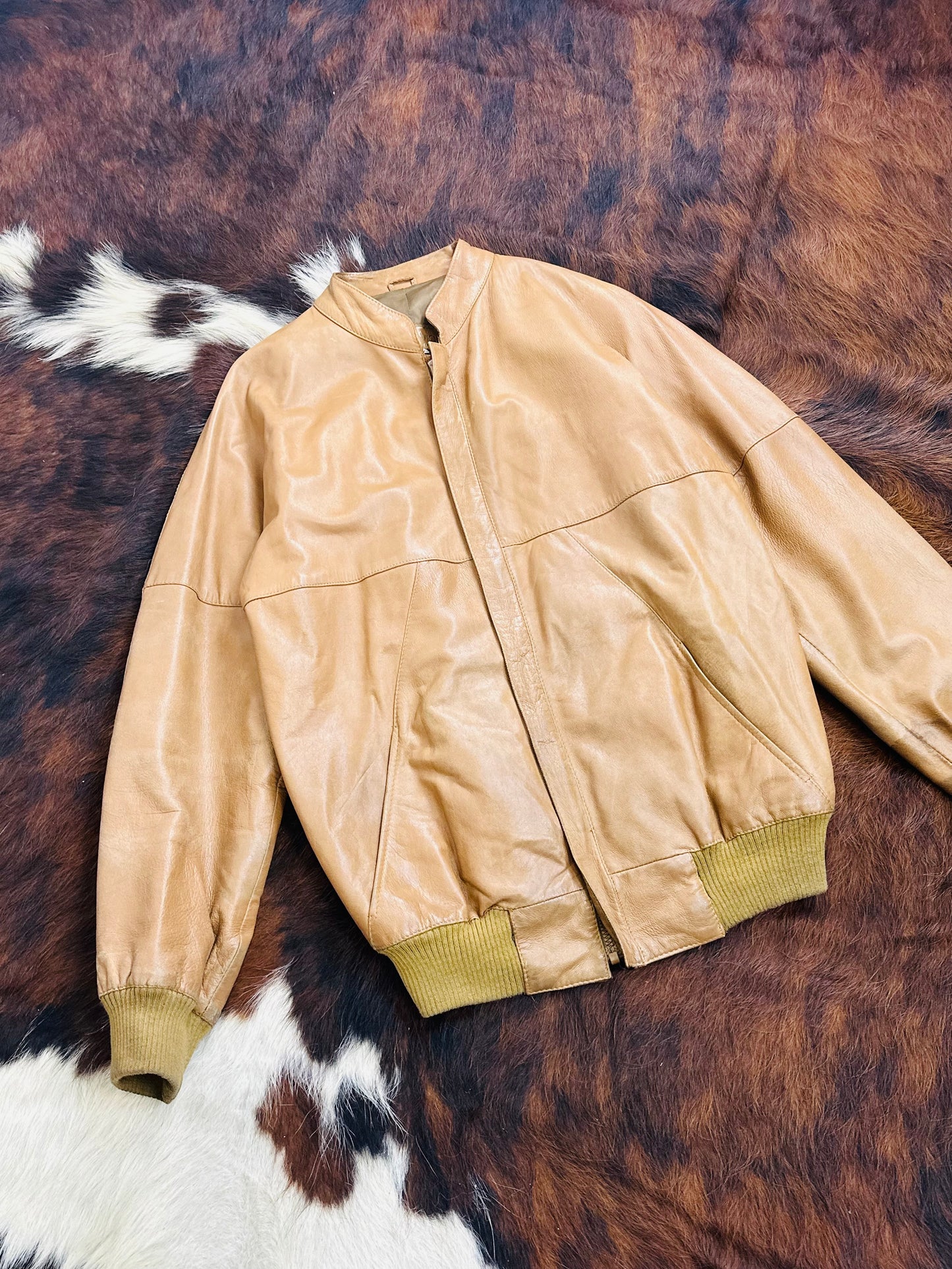 🧥 Giacca vintage in pelle color miele chiaro – Bomber anni ’80