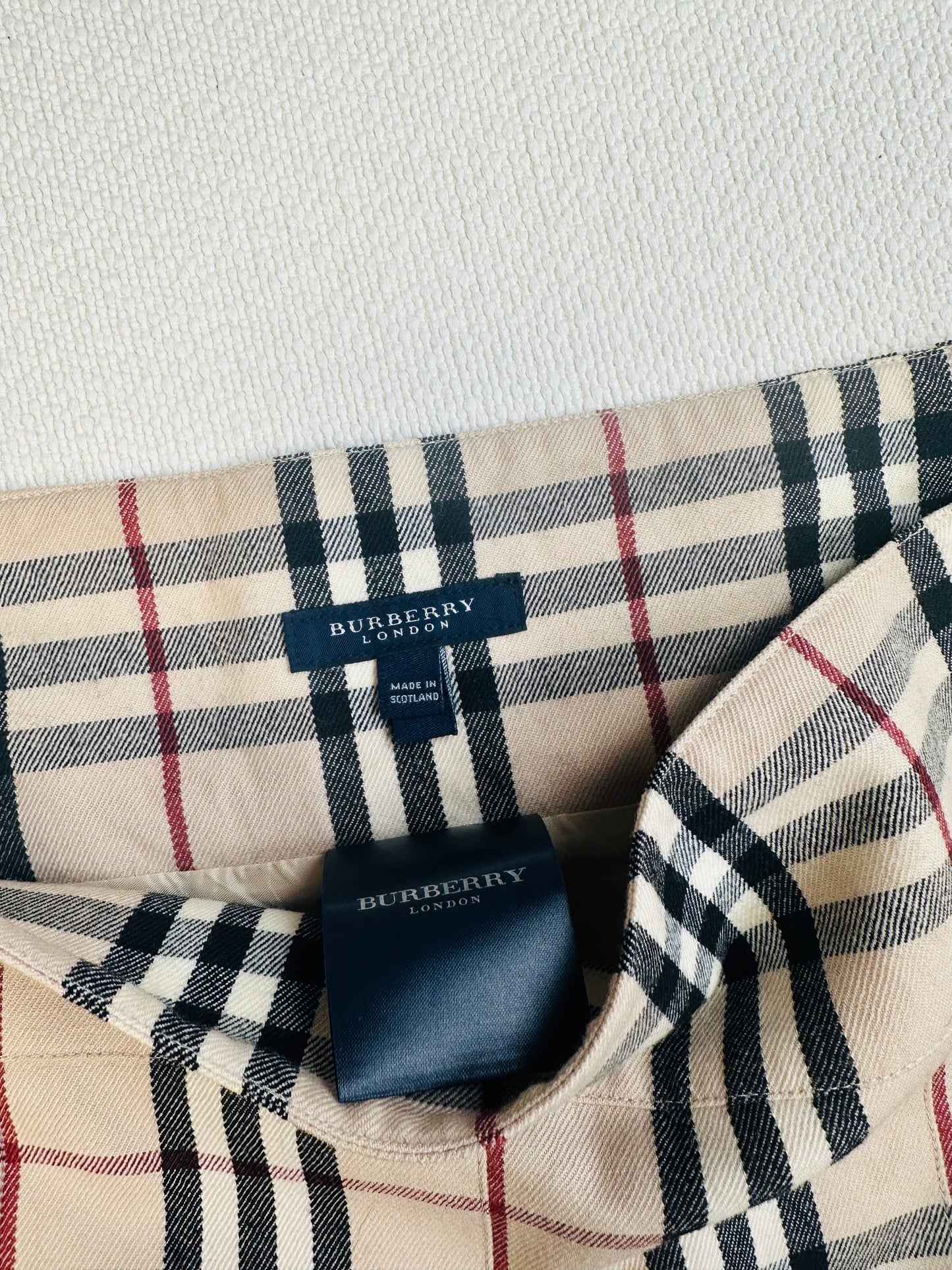 BURBERRY - Gonna a Pieghe