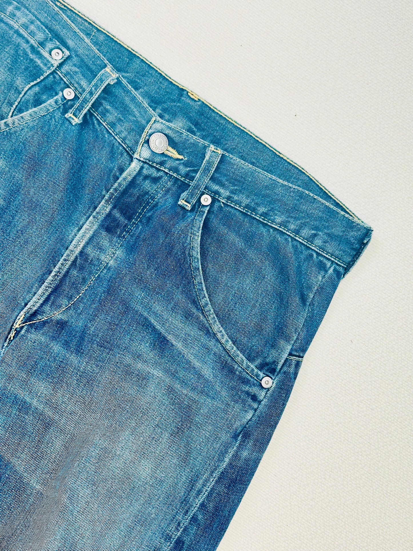 LEVI’S- Jeans