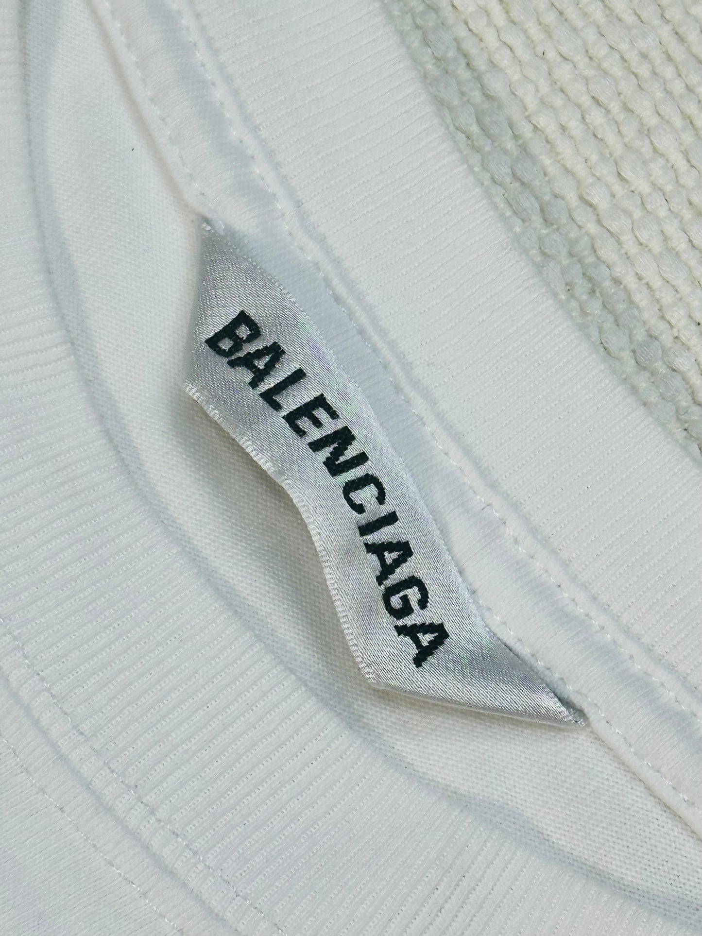 BALENCIAGA - T-Shirt “Baby Bull” | Limited Graphic Edition