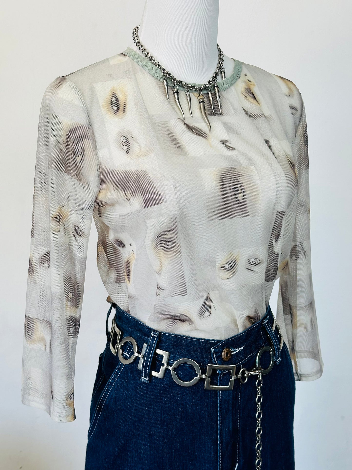 Top in Micromesh “Occhi” Stampato – Anni 2000 Y2K Style