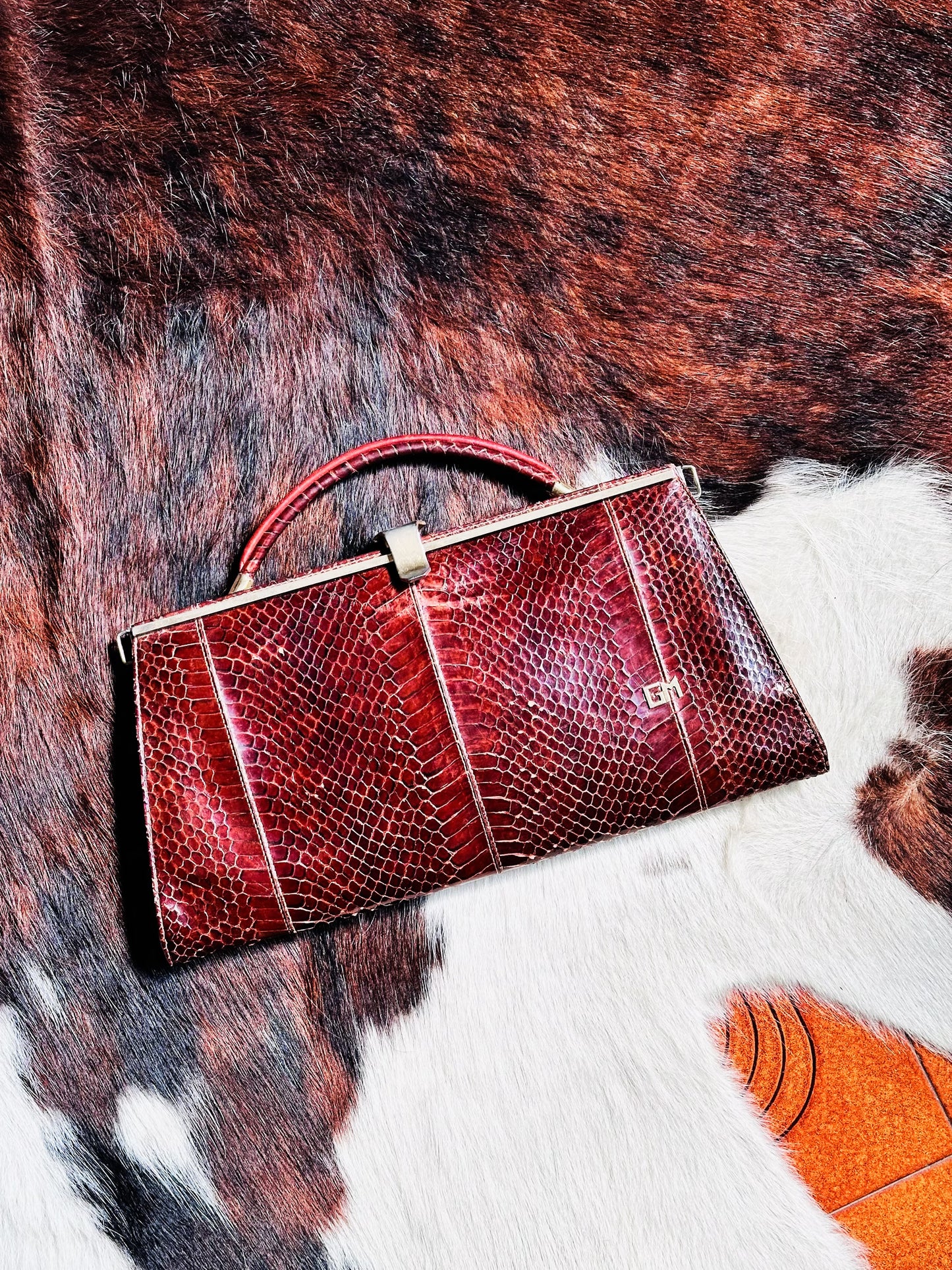CLUTCH - 80s structured exotic leather bag