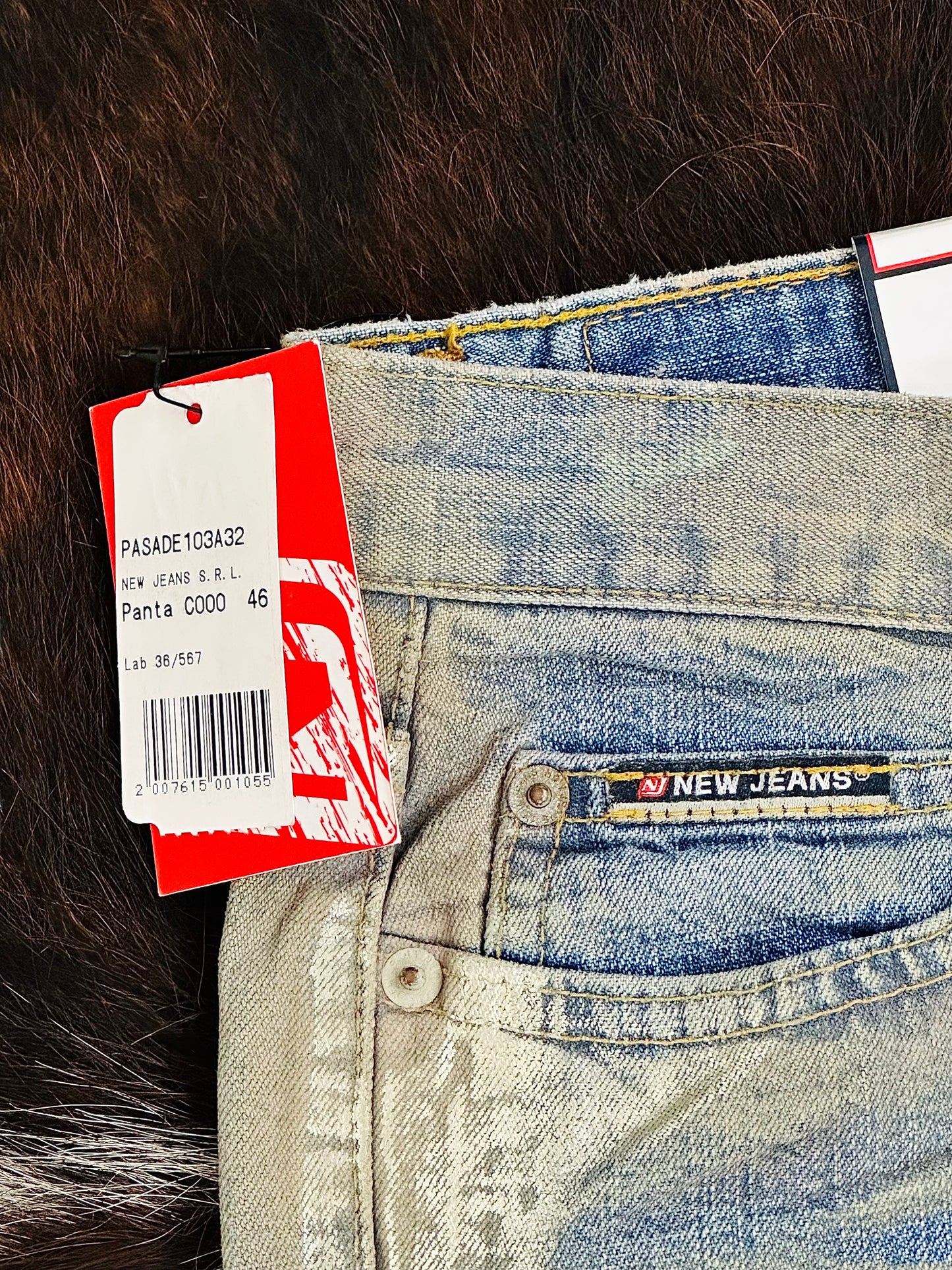 NEW JEANS – Y2K Silver Foil