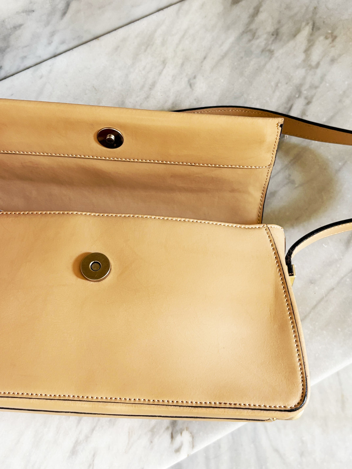 Vintage Structured Leather Shoulder Bag – Beige / Camel