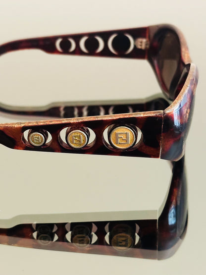 FENDI - Occhiali da sole vintage FF Medallion – Made in Italy