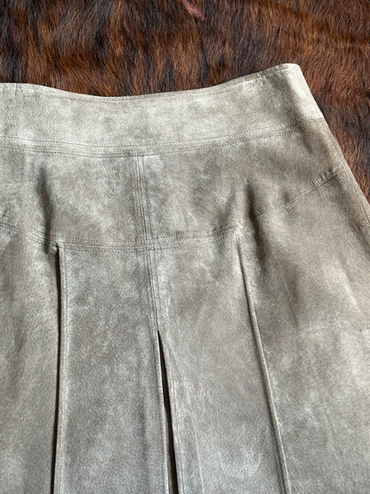 Gonna in Vera Pelle Scamosciata Beige – Linea A con Bottoni Frontali