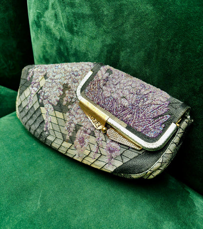 FENDI - Pochette Vintage “Border Line Embroidery +Kari” – Nuova con Etichetta
