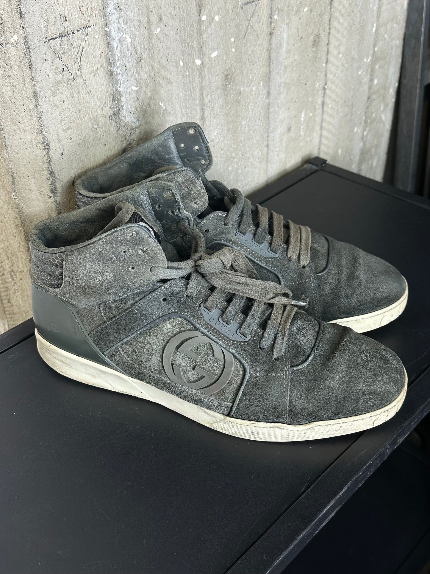 GUCCI - Sneakers High-Top in Pelle Scamosciata – Logo GG Laterale | Tg 42