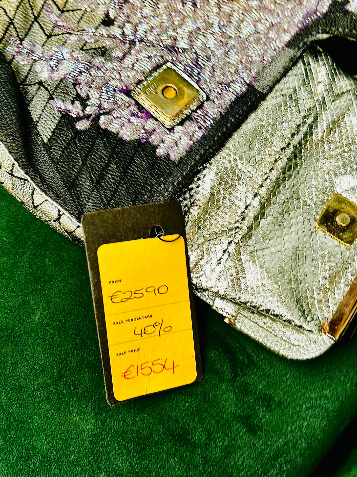 FENDI - Pochette Vintage “Border Line Embroidery +Kari” – Nuova con Etichetta