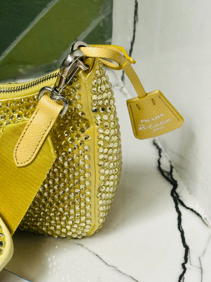 PRADA - Re-Edition 2005 Shoulder Bag – Satin Giallo con Cristalli