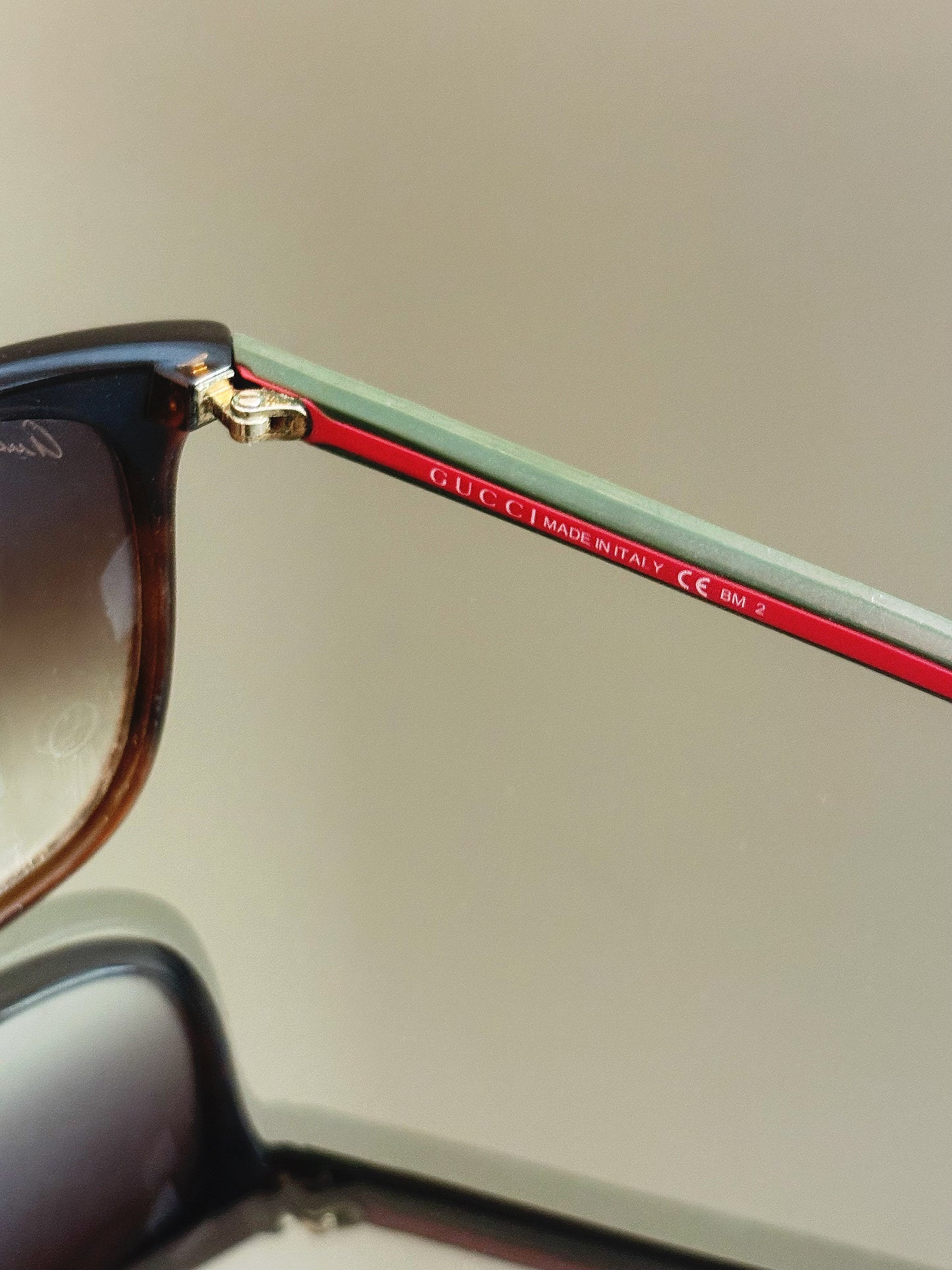 GUCCI - GG 3649/S – Occhiali da sole vintage marroni con Web verde e rosso