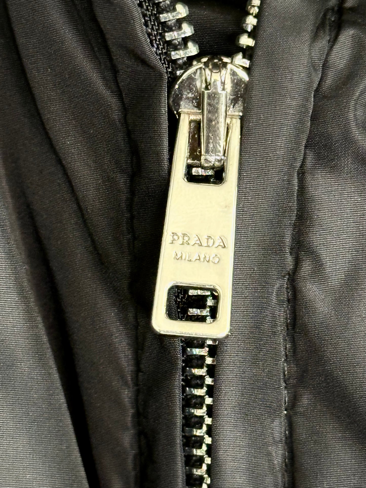 PRADA – Piumino Tech Logo Green Ediction