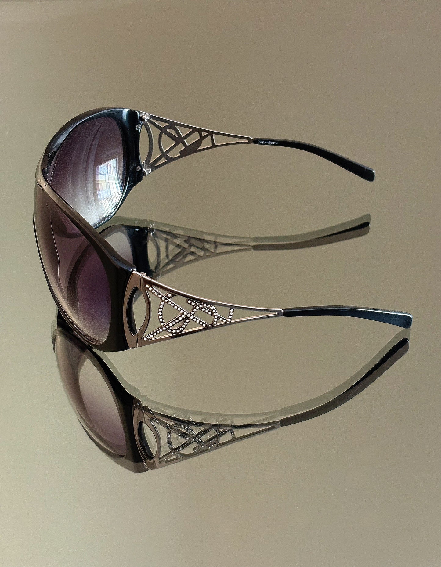 YVES SAINT LAURENT - Occhiali da sole – YSL logo crystal, shield Y2K Made in Italy