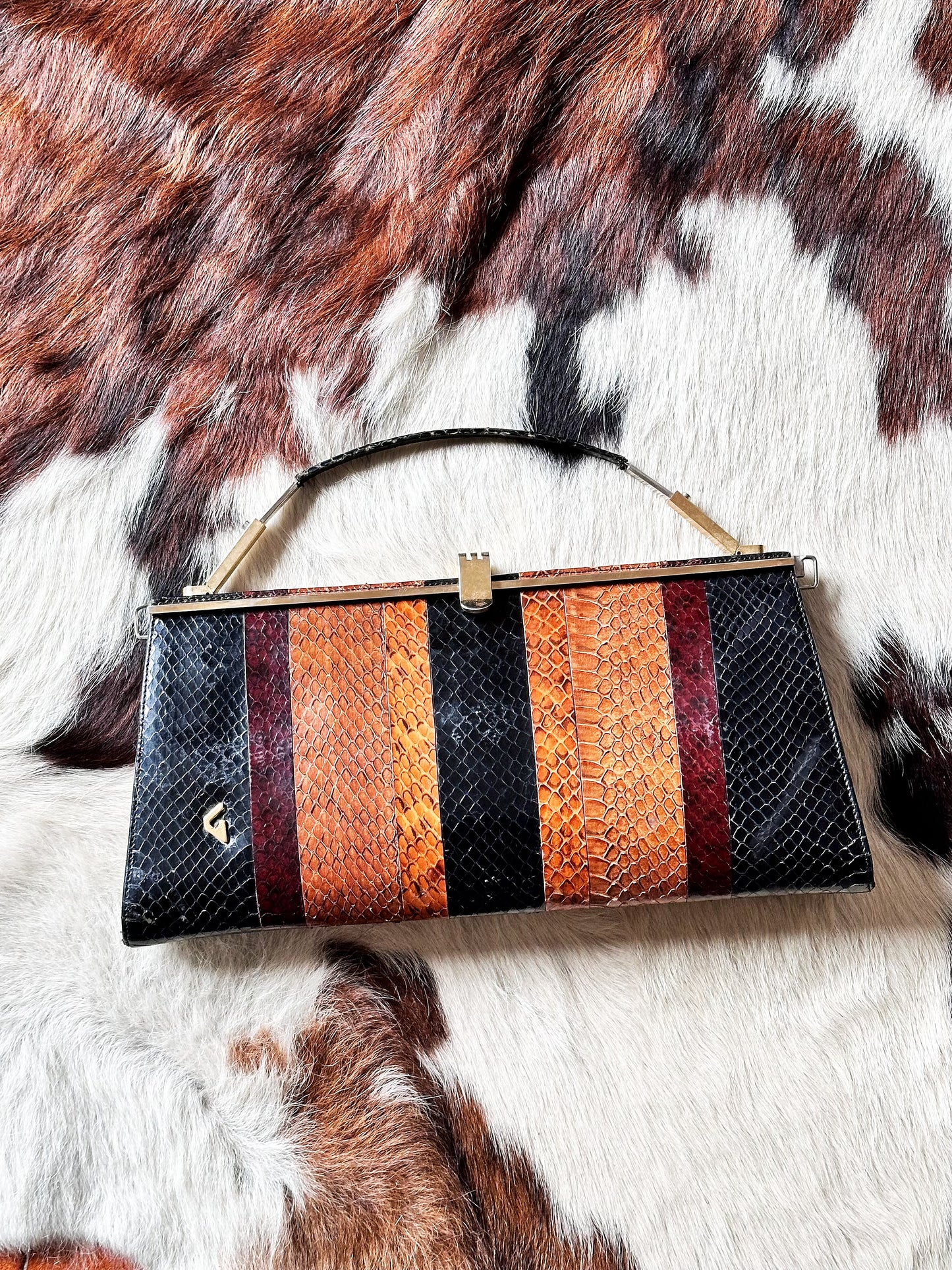 CLUTCH - 80s structured exotic leather bag