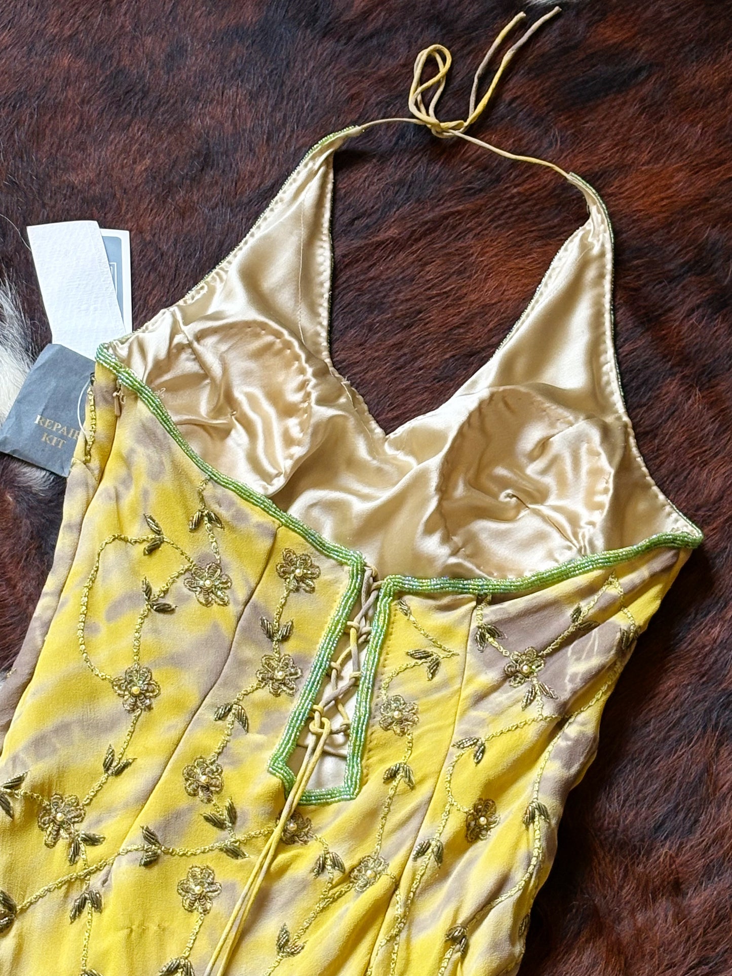 Abito Halter in Seta Ricamata con Perline – Archive Y2K Couture | Nuovo con Cartellino