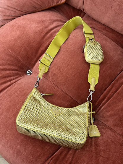 PRADA - Re-Edition 2005 Shoulder Bag – Satin Giallo con Cristalli