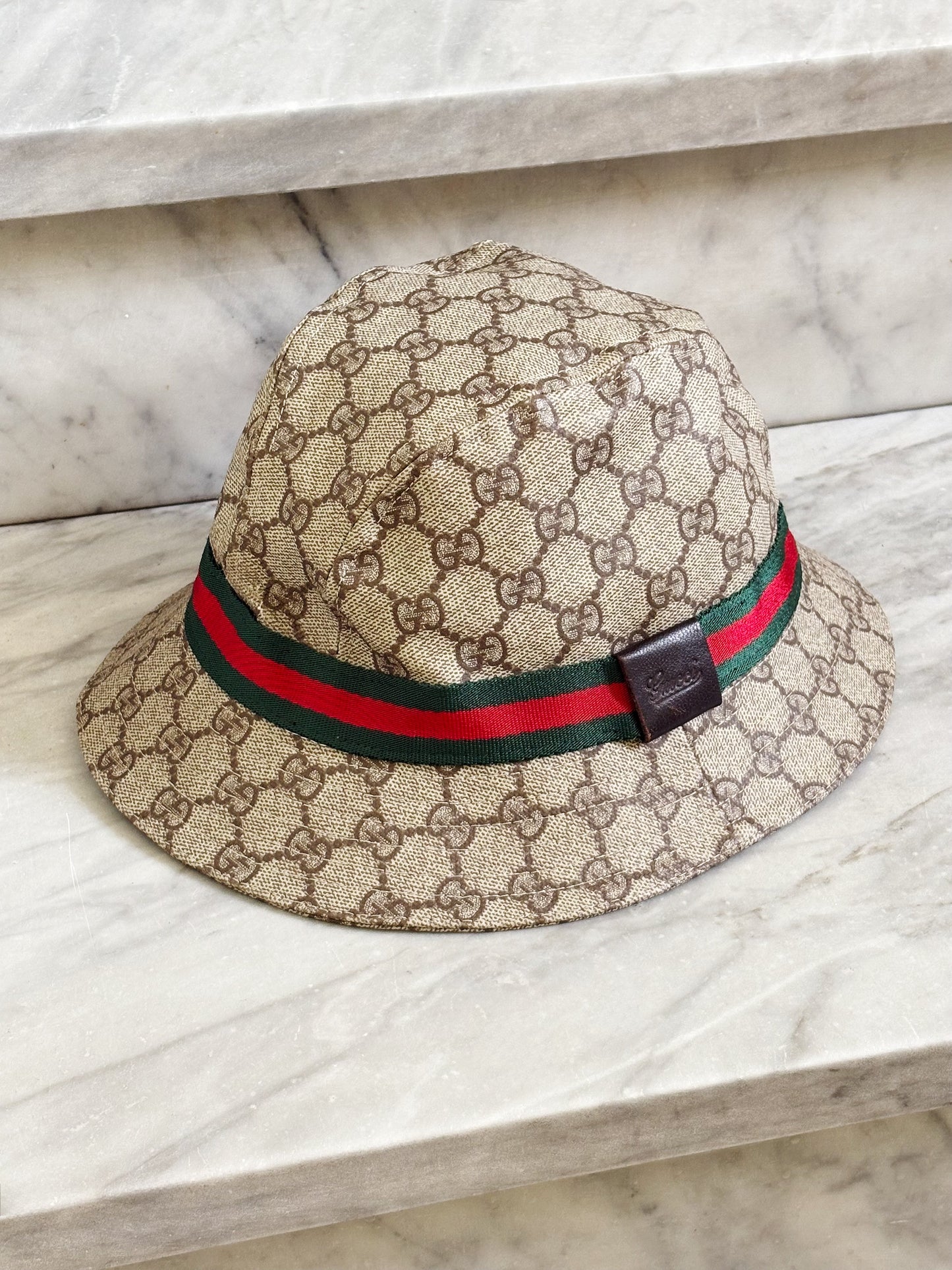 GUCCI - Cappello GG Supreme con Web Stripe