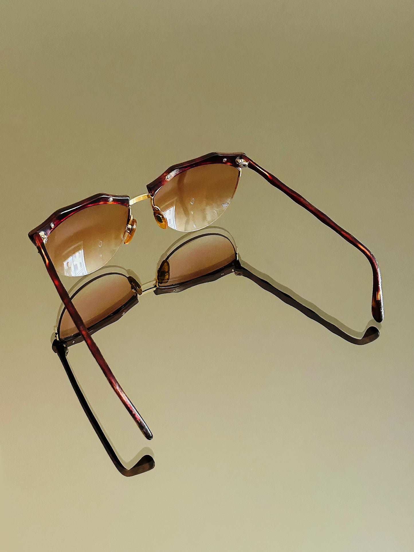 VALENTINO –  Occhiali Da Sole Vintage – Semi Rimless Bordeaux & Oro – Made in Italy