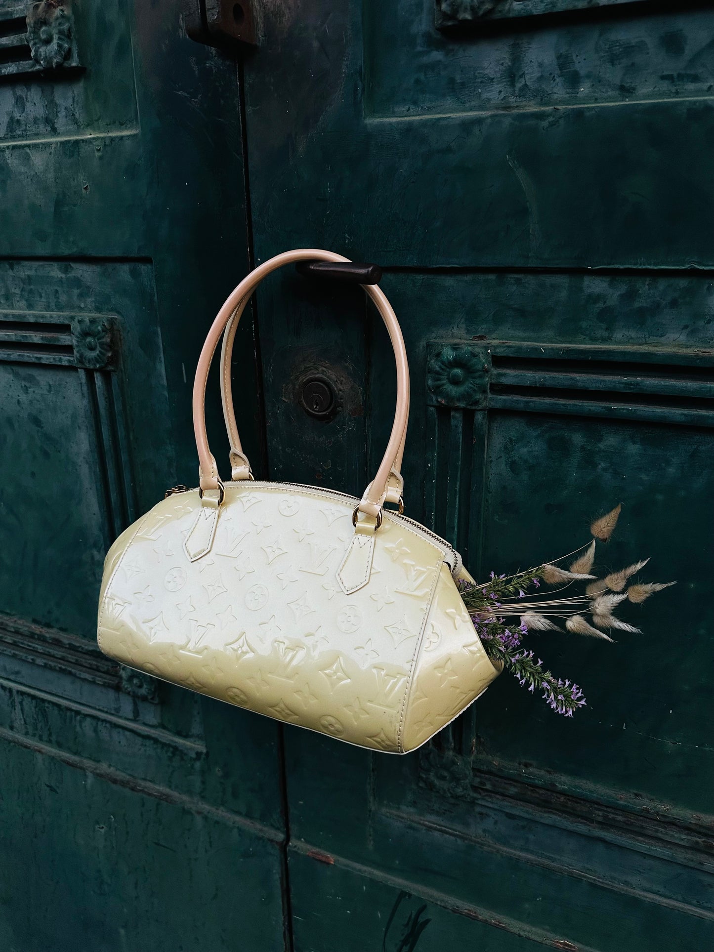 LOUIS VUITTON - Monogram Vernis Brea MM – Vernice Monogram