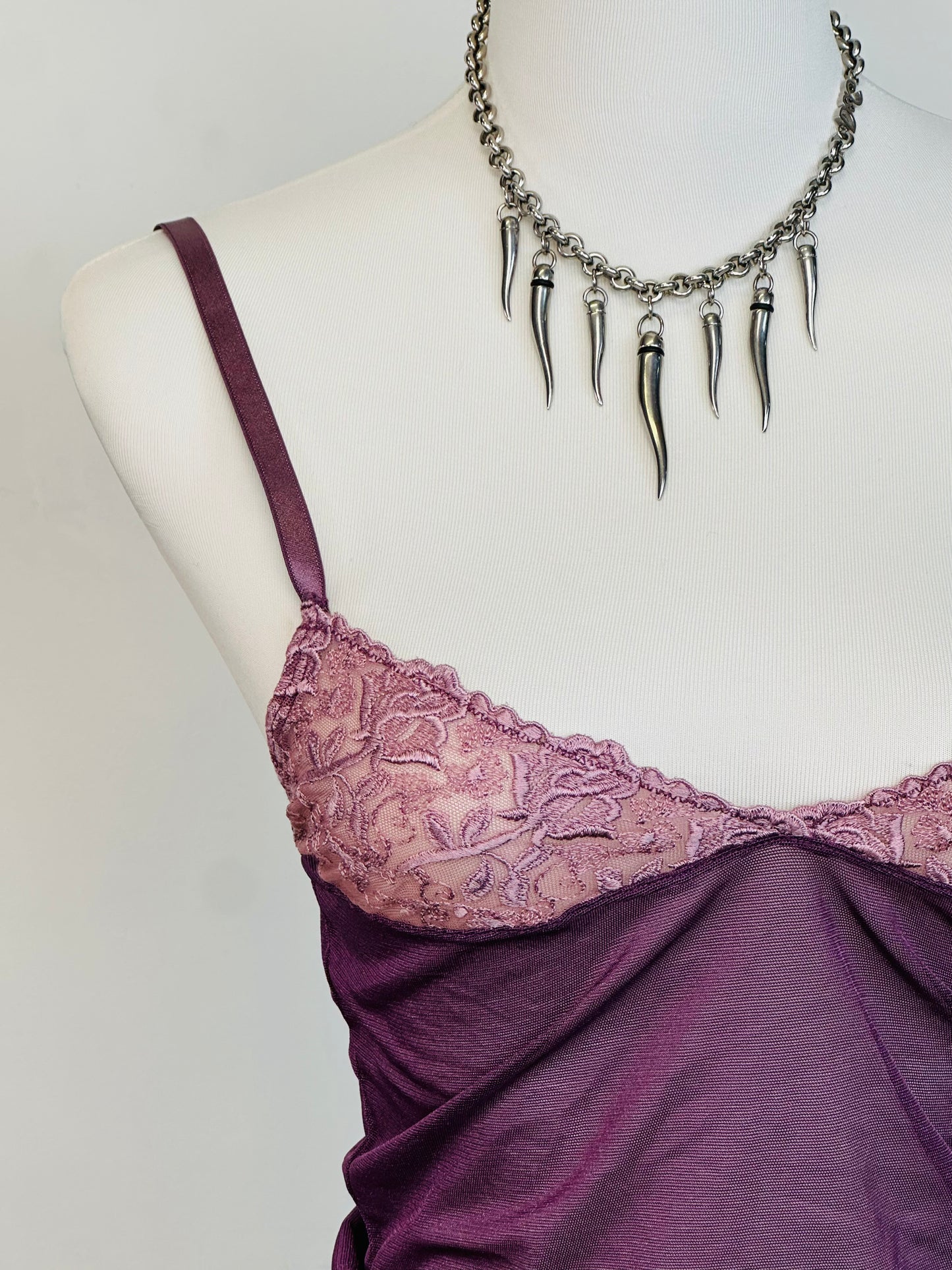 Y2k tank micromesh top, Top Vintage in Micromesh Viola con Dettagli in Pizzo Rosa Malva