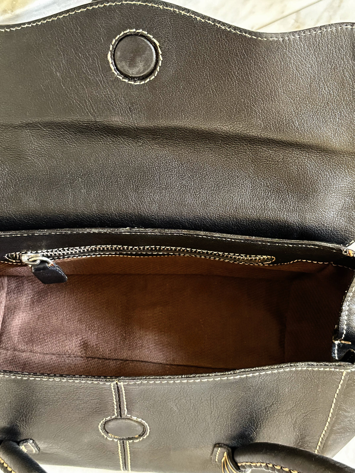 TOD’S - Borsa vintage in pelle nera con cuciture a contrasto