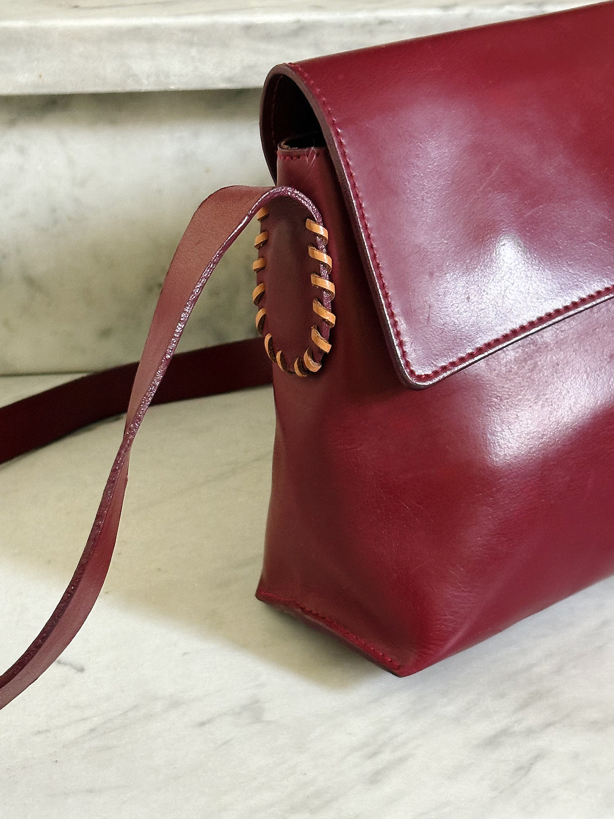 Vintage Burgundy Leather Shoulder Bag – Borsa a Spalla in Pelle Bordeaux Anni ’90