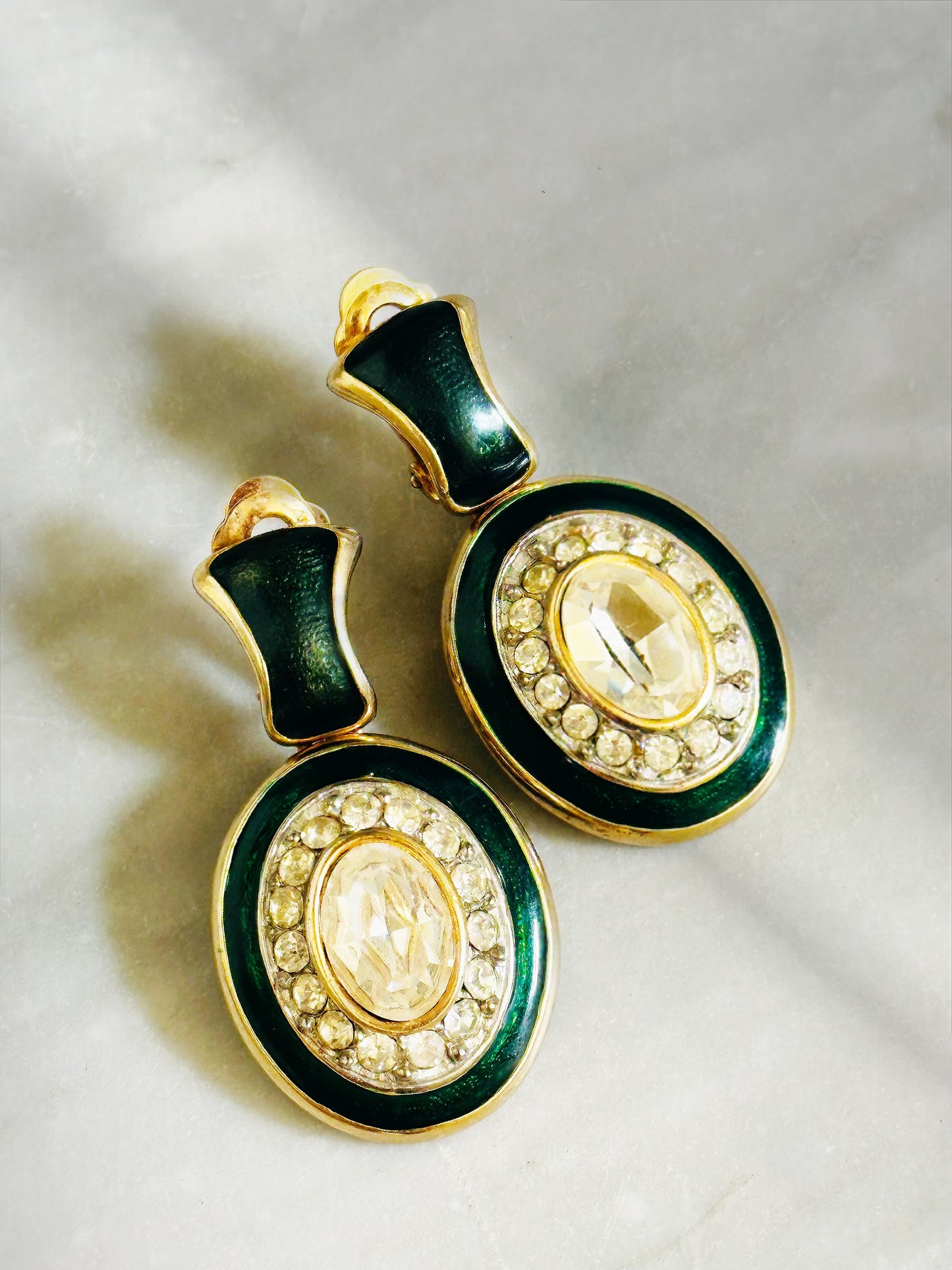 Orecchini Vintage - Pendenti con Smalto Verde Petrolio e Cristalli | Clip-On