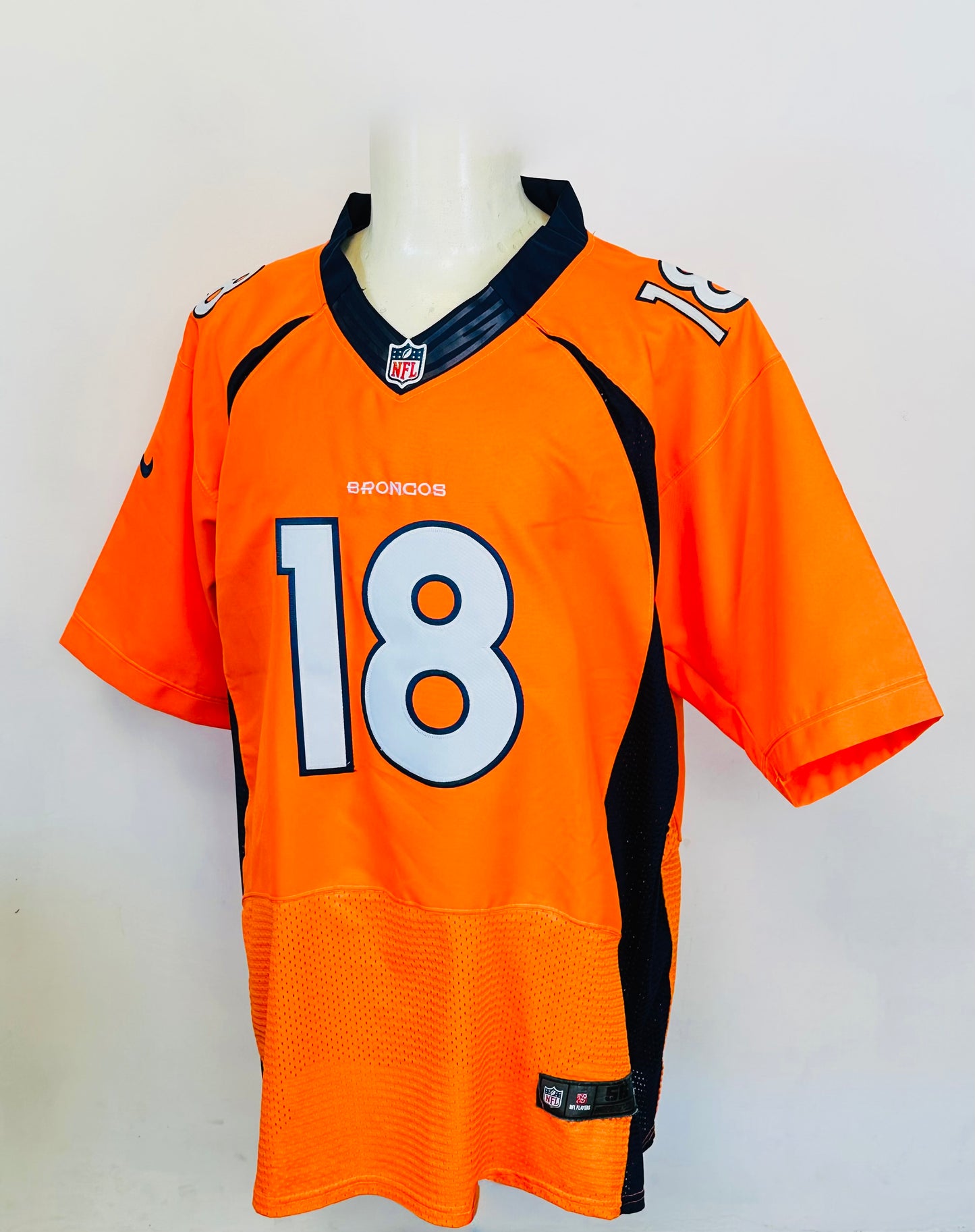NIKE x NFL - Denver Broncos Peyton Manning #18 Limited Edition 🧡
