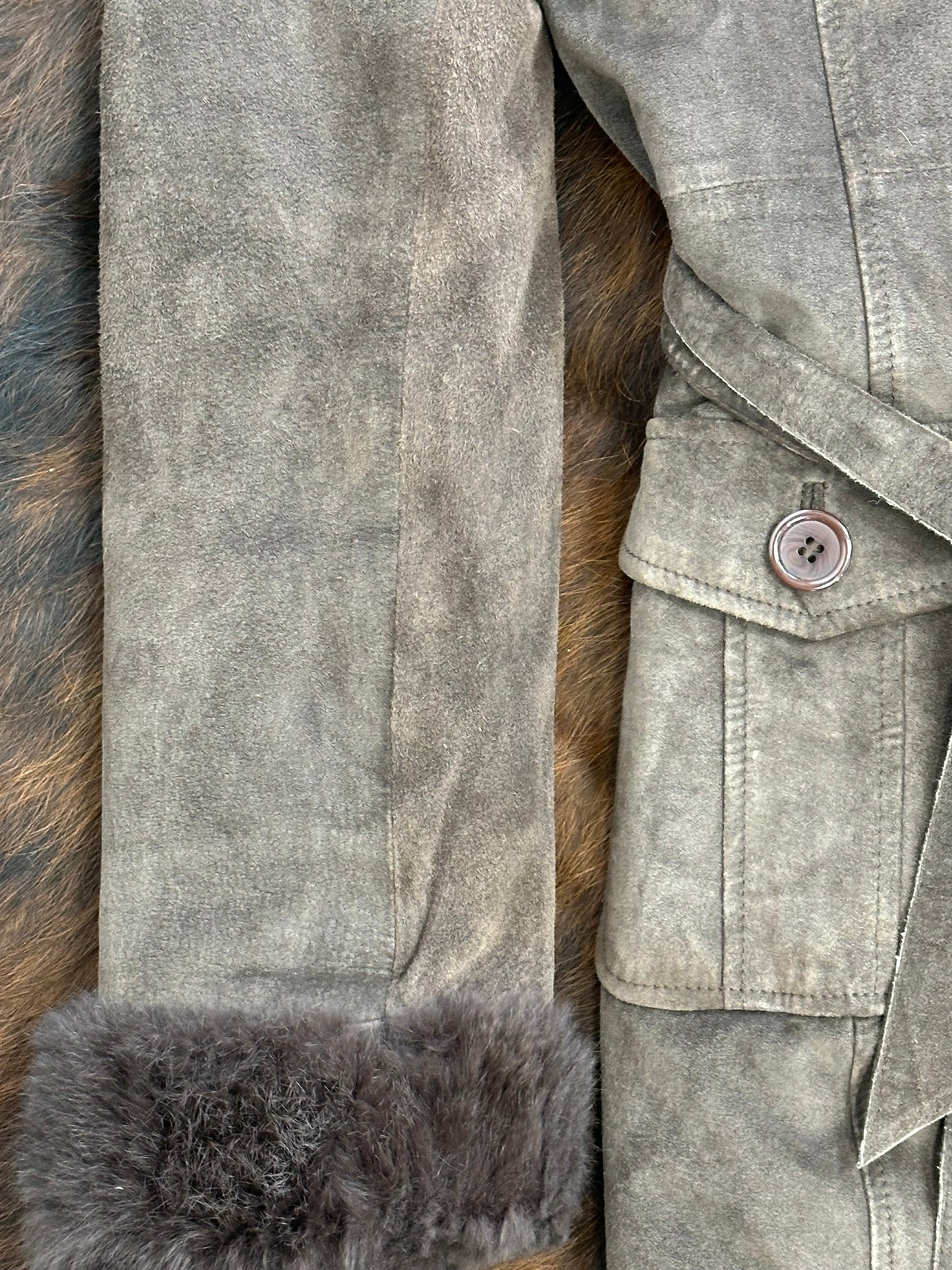 Cappotto lungo pelle scamosciata e pelliccia