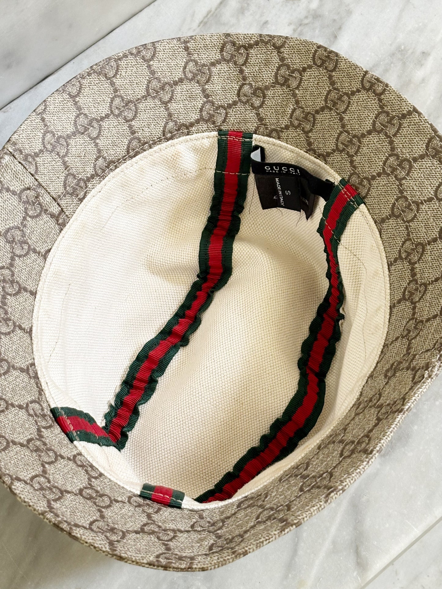 GUCCI - Cappello GG Supreme con Web Stripe