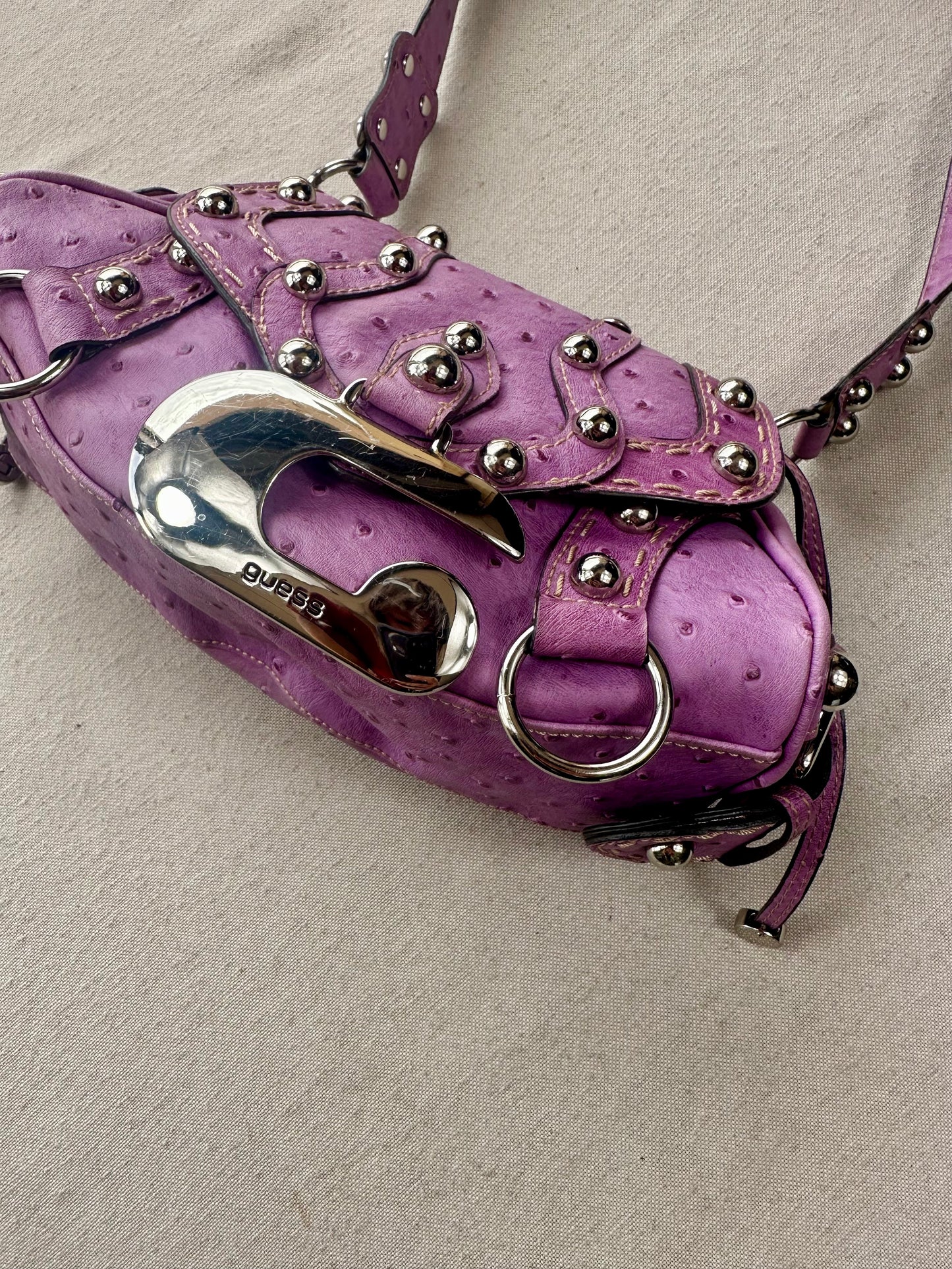 GUESS - Pochette 🌸