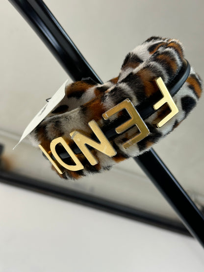 FENDI - Mini Baguette Charm Leopard Haircalf – Nuova con Cartellino