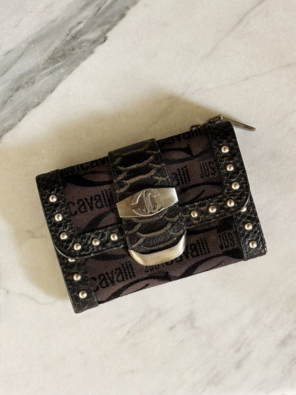 JUST CAVALLI - Portafoglio vintage Y2K monogram con borchie e dettagli animalier
