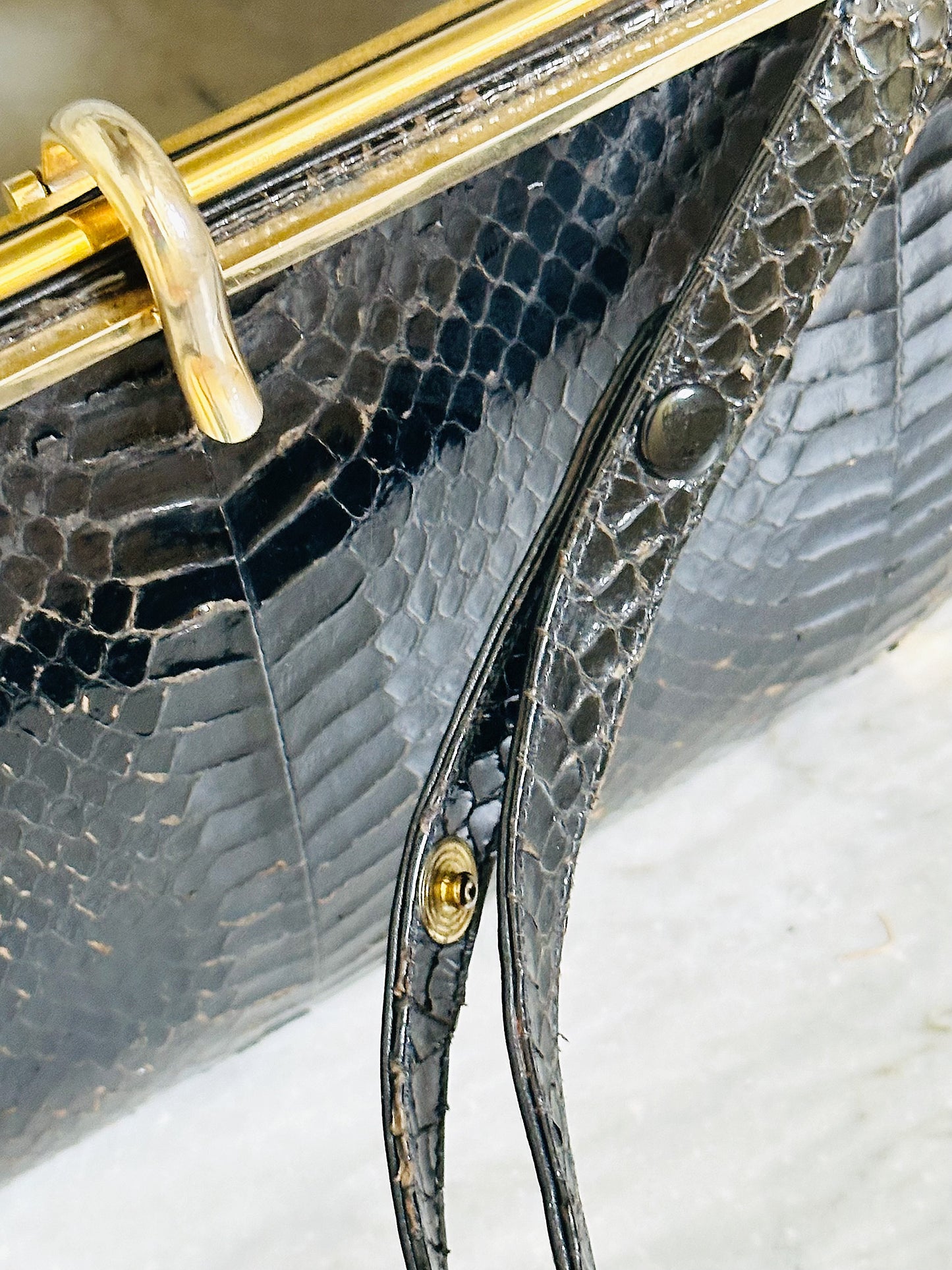 CLUTCH - 80s structured exotic leather bag