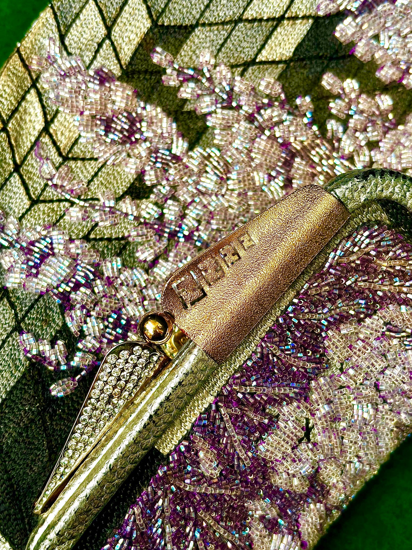 FENDI - Pochette Vintage “Border Line Embroidery +Kari” – Nuova con Etichetta