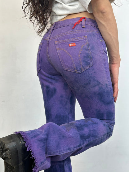 MISS SIXTY – Jeans Viola Tie-Dye Y2K con Stelle Glitter e Fondo Sfilacciato