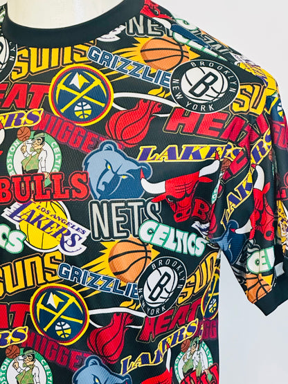 NBA x NEW ERA - T-shirt Multiteam Sticker Patch | XS