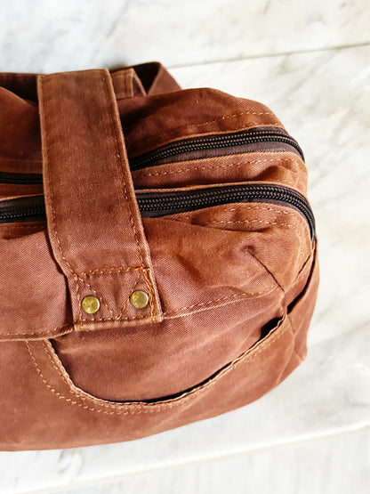 Borsa a spalla in cotone marrone ruggine multipocket – stile Y2K