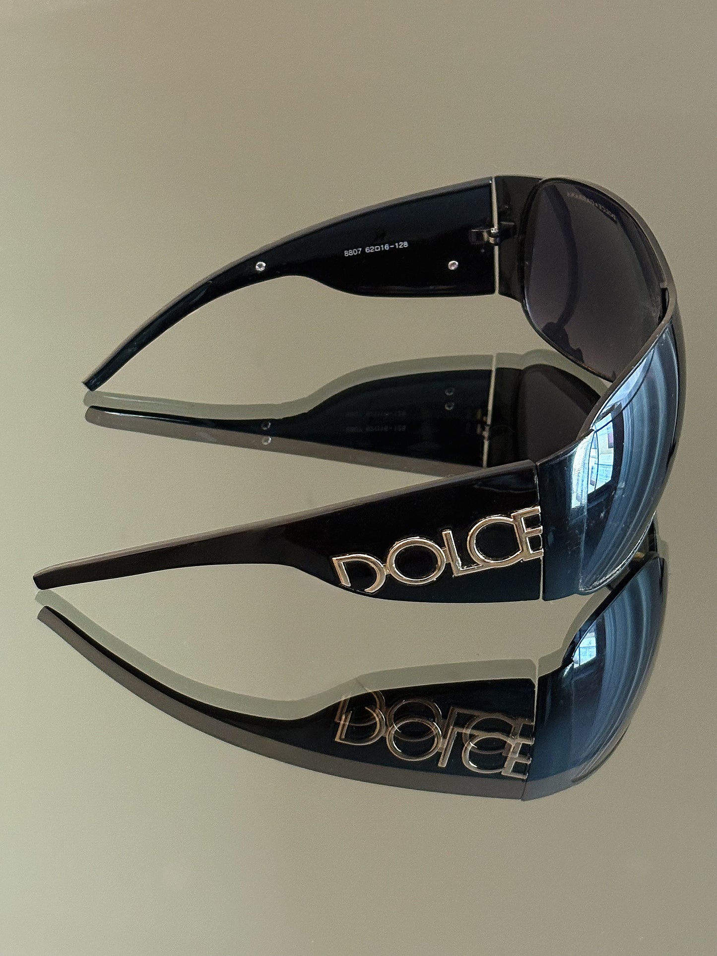 DOLCE & GABBANA - Occhiali da sole – Shield Y2K oversize con maxi logo