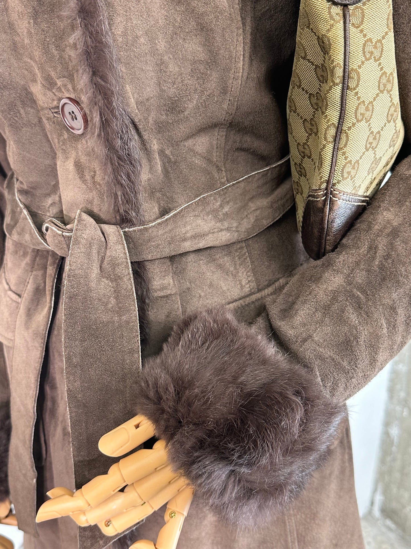 Cappotto lungo pelle scamosciata e pelliccia