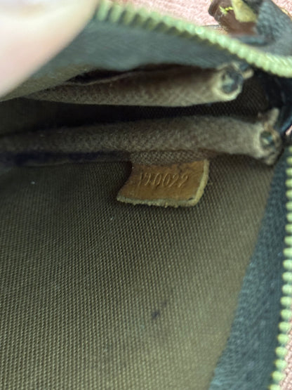 LOUIS VUITTON - Pochette Accessoires Monogram Canvas | Vintage Made in France