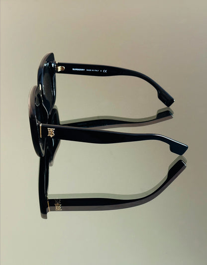 BURBERRY – BE4315 Charlotte – Occhiali da Sole Donna – Nero Lucido | Made in Italy