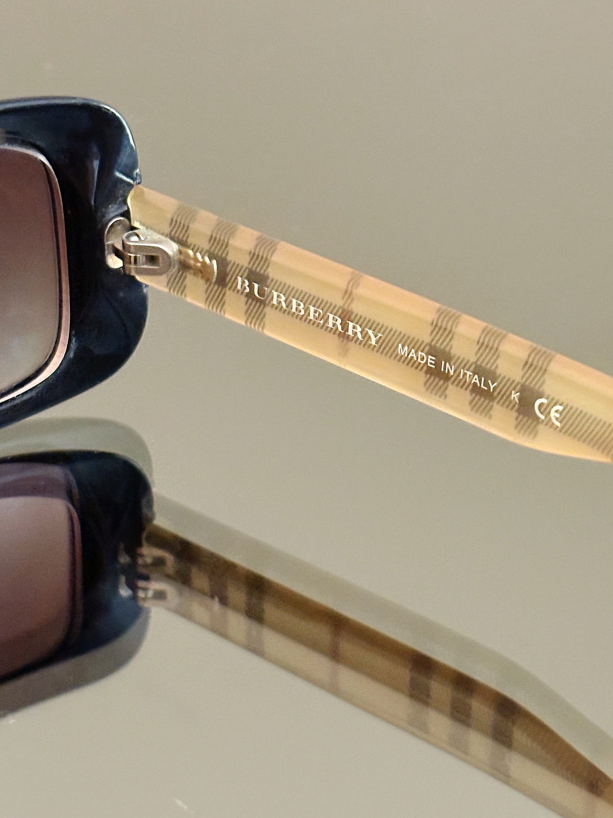 BURBERRY - Occhiali da sole vintage B 4087 3001/8G Vintage – Check Beige – Made in Italy