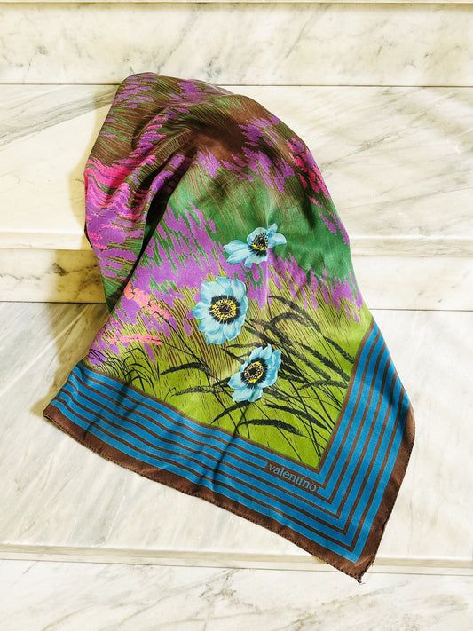 VALENTINO - Foulard Vintage 100% Seta | Motivo Floreale Lavanda e Papaveri Azzurri